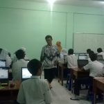 MEMANFAATKAN TEKNOLOGI IT