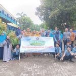 Berbagi Tak’jil SMP Muhammadiyah 2 Kota Kediri